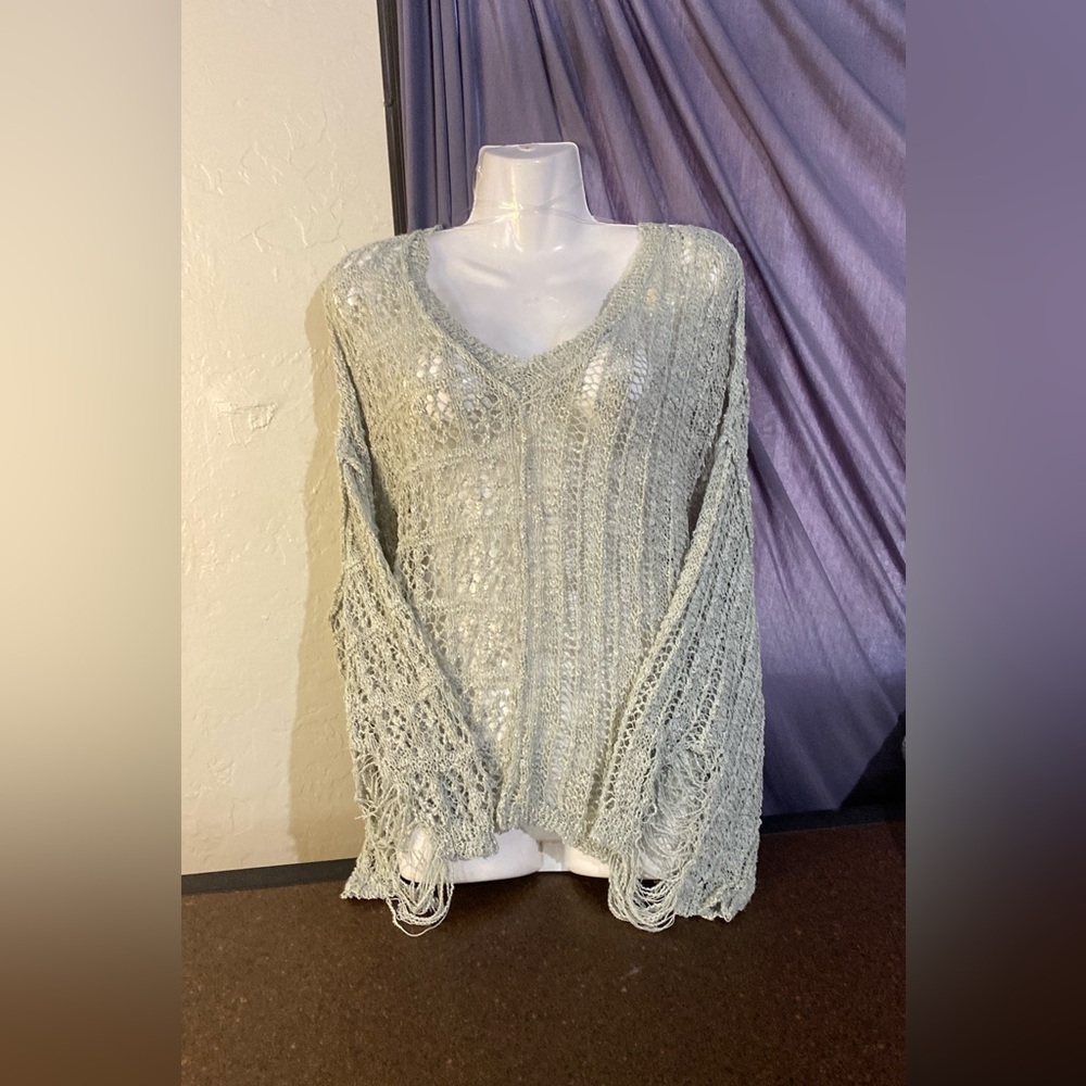 SALE REDUCED POL Crochet fringe distressed beach sweater POP OVER Open Weave Top - Picture 3 of 12